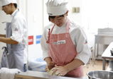 ハイスクール調理・バリスタ専攻1年生、保護者への提供実習に向けて試作！【レコールバンタンブログ☆】