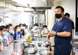 調理＆フードブランドプロデュース学部学長／「sio」鳥羽周作シェフが教えてくれる！人気の体験型調理イベントとは？