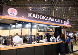 ＜産学協同プロジェクト＞「ニコニコ超会議2025」に「KADOKAWA CAFE」が出店！レコールバンタン在校生が、スタッフとして大活躍！イベント最終日に密着
