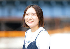 林 里美さん